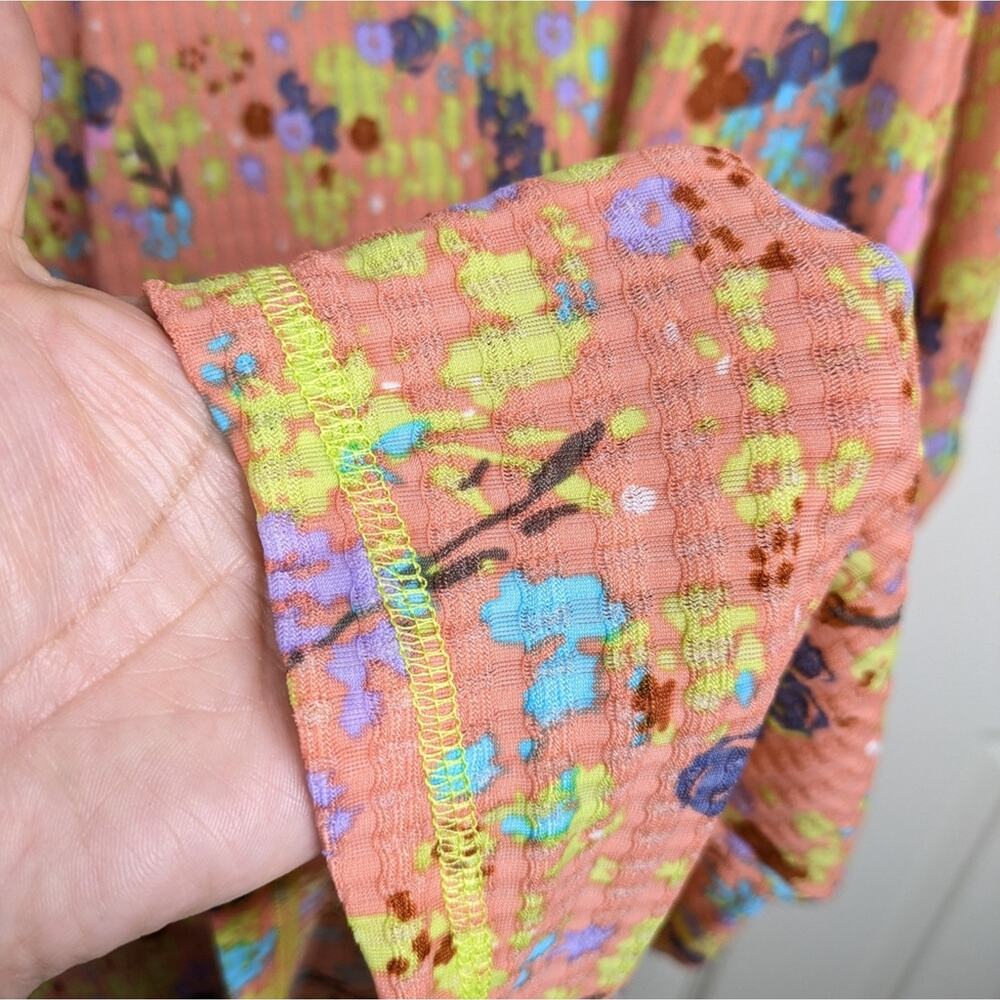 LOGO by Lori Goldstein Waffle Mesh Floral Top 2X Relaxed Textured Short Sleeve - Picture 7 of 11